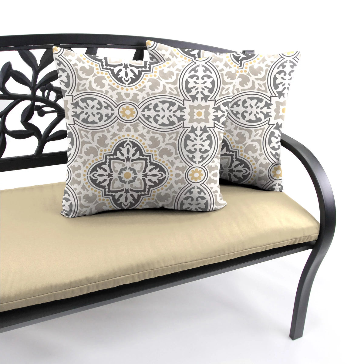Grey Quatrefoil Square Outdoor Throw Pillow 2 Pack Y807