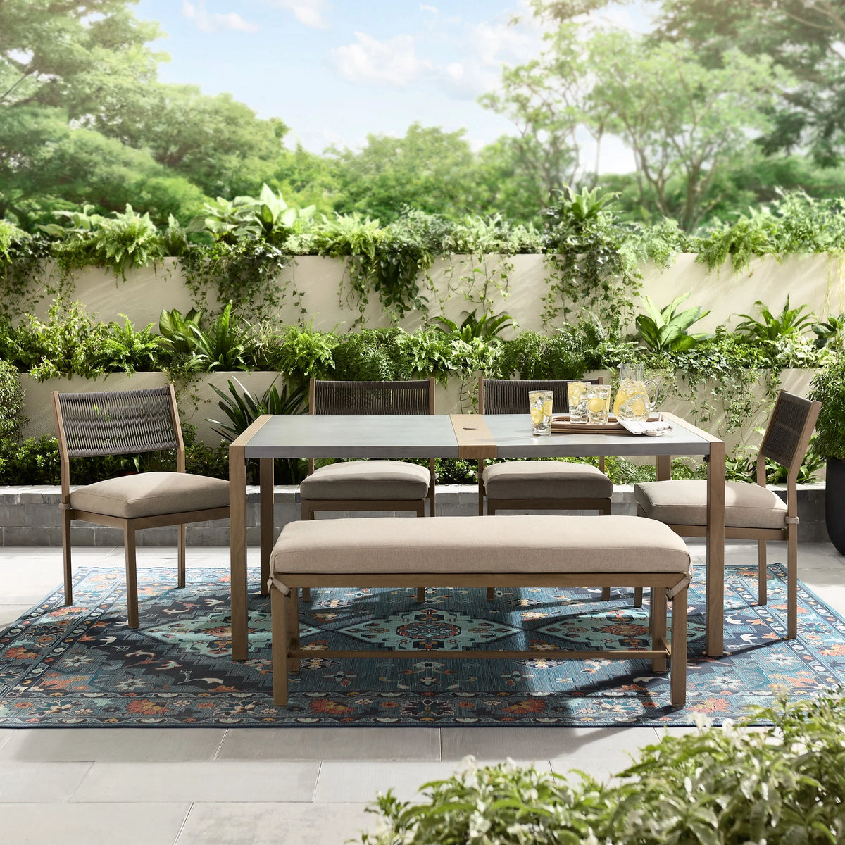 6-Piece Steel Outdoor Dining Set with Cushions Z104