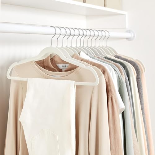 Velvet Non-Slip Suit Hangers, Pack of 50, Black Y63757