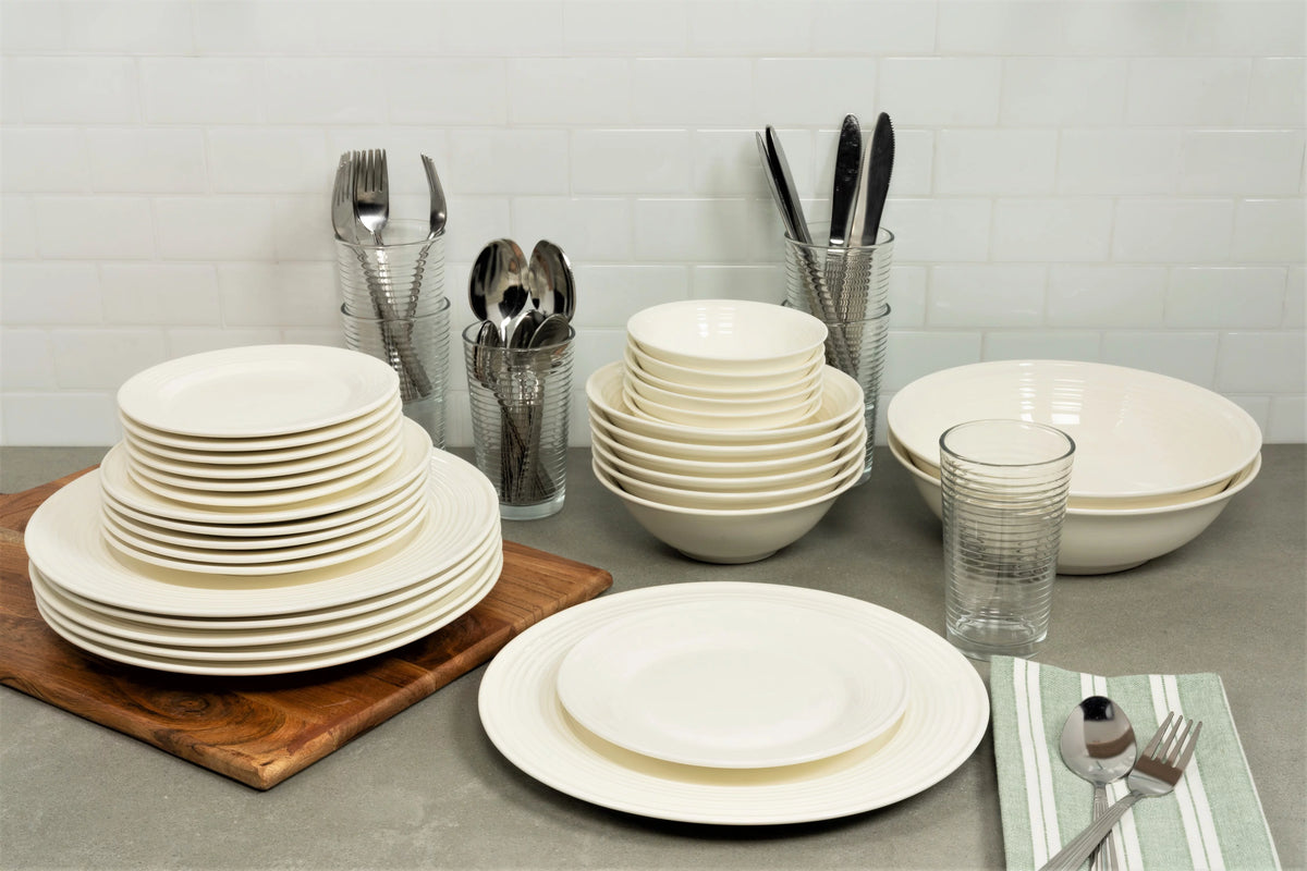 White 62-Piece Stoneware Dinnerware Set W97076