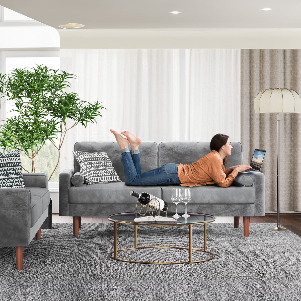 Velvet Sofa with 2 Pillows N772