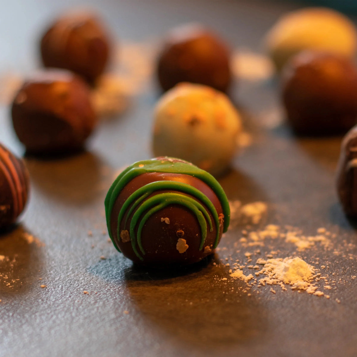 Custom Chocolate Truffle Gift Box Q7969