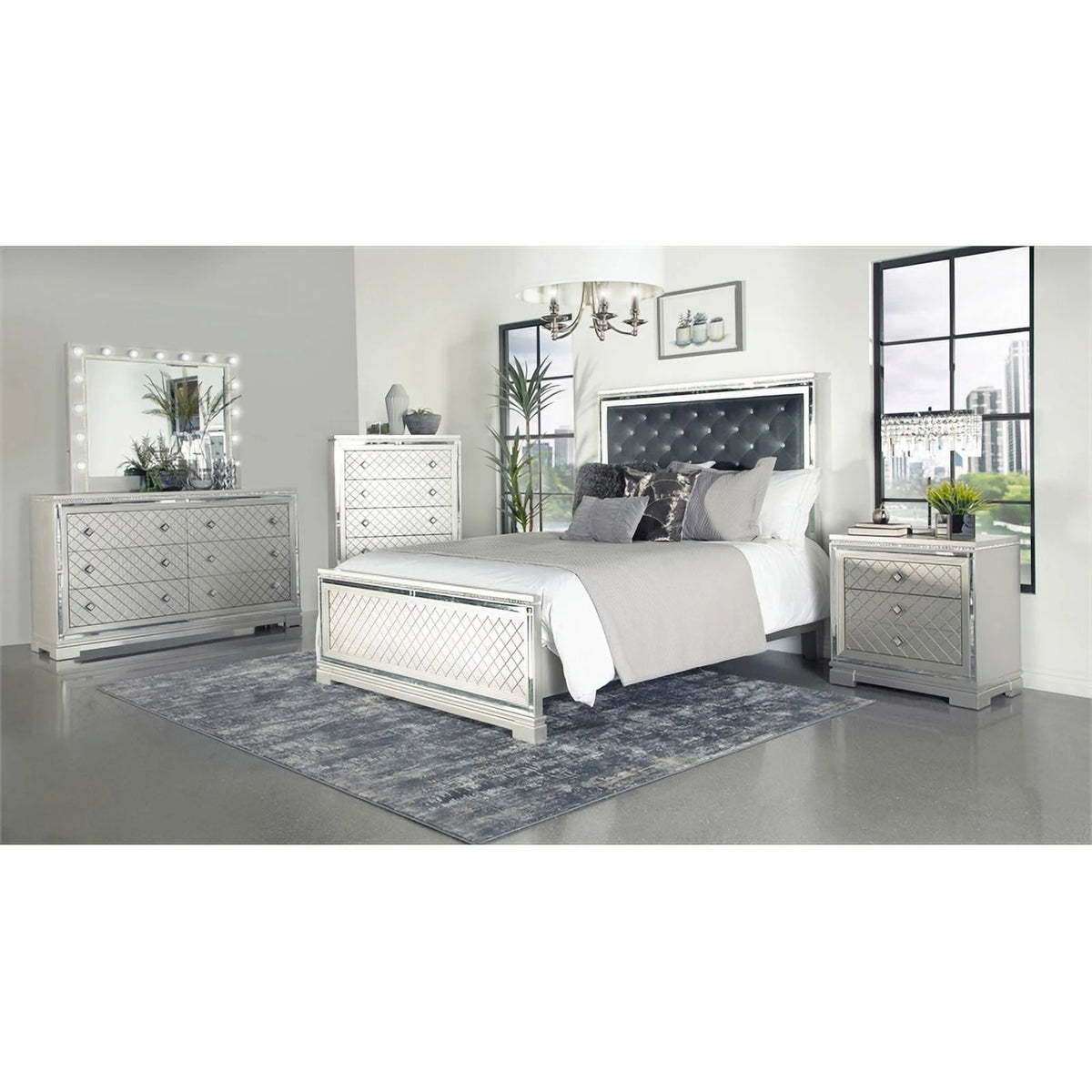4-Piece Wood California King Bedroom Set O56679