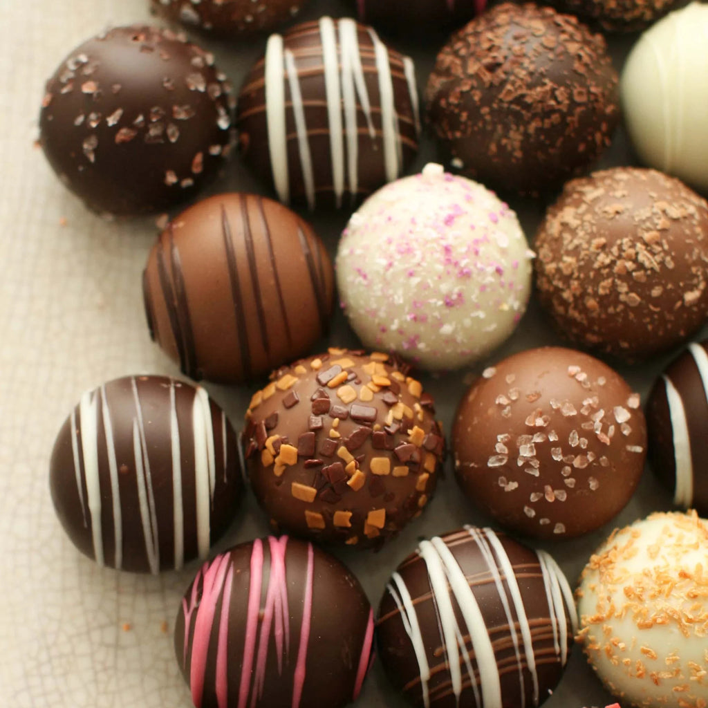 Custom Chocolate Truffle Gift Box Q7969
